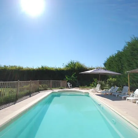 Le Mas Richard Bed and Breakfast *